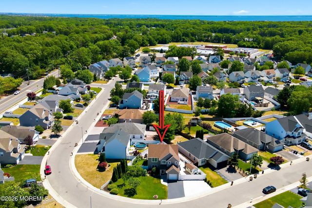 19 W Dolphin Circle W, Bayville, NJ 08721