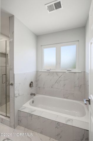 19 W Dolphin Circle W, Bayville, NJ 08721