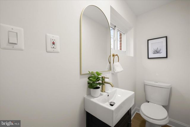 3914 ESSEX CT, Temple Hills, MD 20748