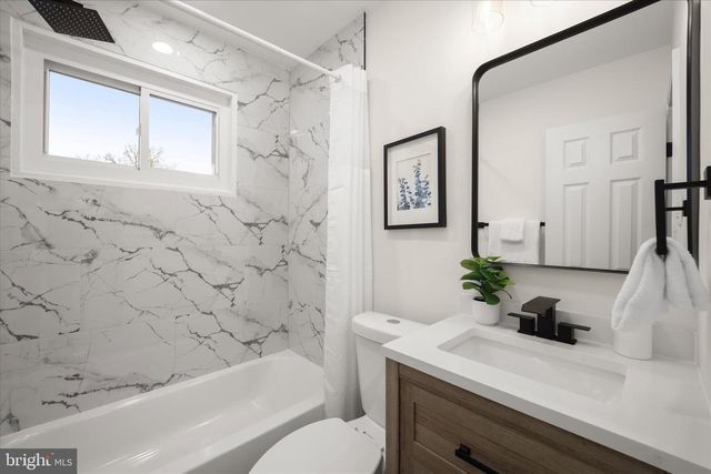 3914 ESSEX CT, Temple Hills, MD 20748