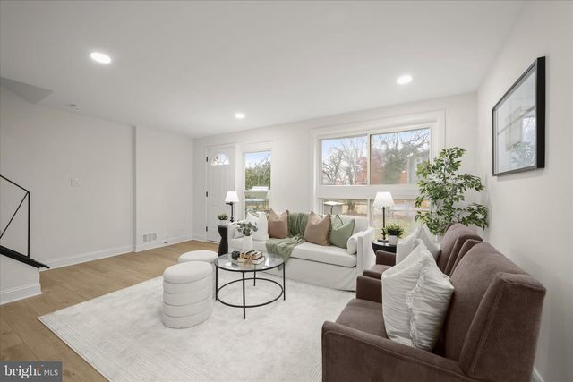 3914 ESSEX CT, Temple Hills, MD 20748