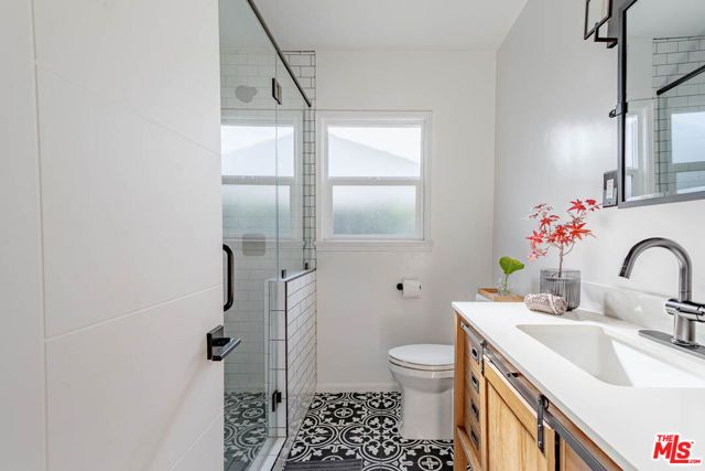 5541 E Mezzanine Way, Long Beach, CA 90808