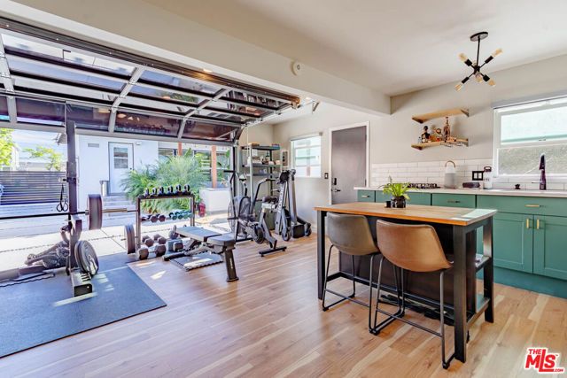 5541 E Mezzanine Way, Long Beach, CA 90808