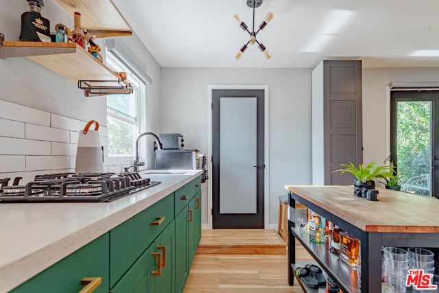 5541 E Mezzanine Way, Long Beach, CA 90808