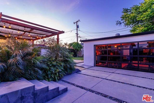 5541 E Mezzanine Way, Long Beach, CA 90808