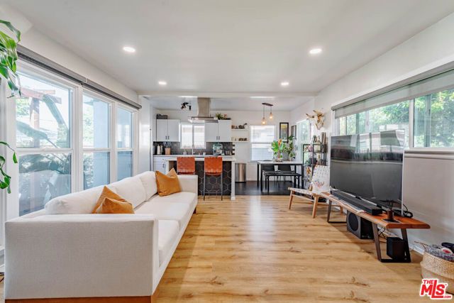 5541 E Mezzanine Way, Long Beach, CA 90808