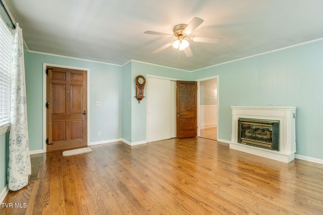 808 Holly Avenue, Erwin, TN 37650