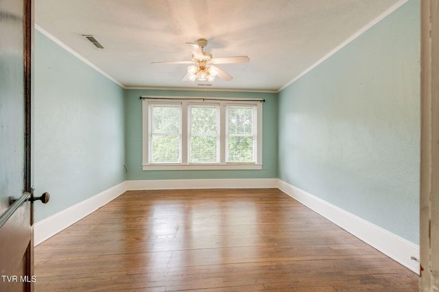 808 Holly Avenue, Erwin, TN 37650