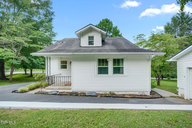 808 Holly Avenue, Erwin, TN 37650