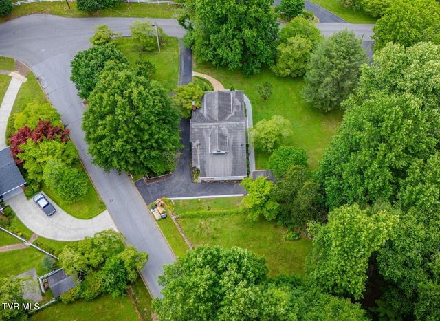 808 Holly Avenue, Erwin, TN 37650