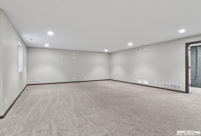 7121 Lilee Lane, Lincoln, NE 68516