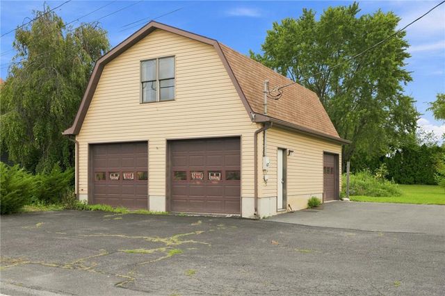 1260 Grange Road, Lower Macungie Twp, PA 18106