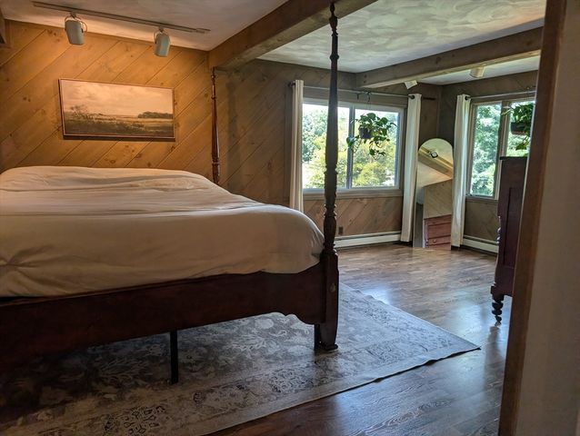37 Brookside Dr, Wilbraham, MA 01095