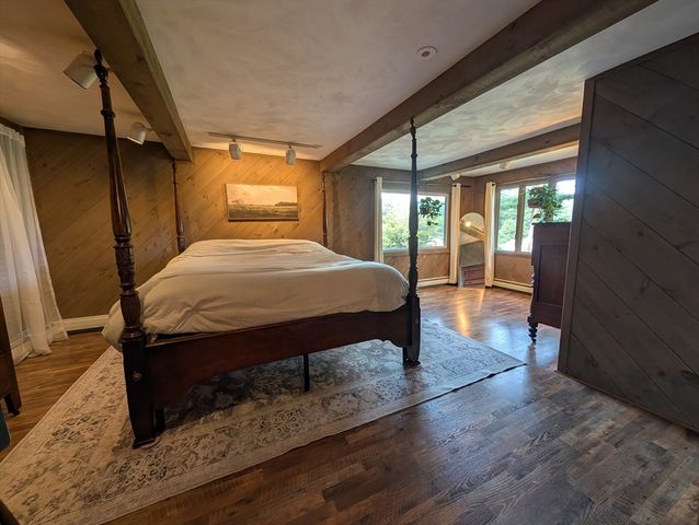 37 Brookside Dr, Wilbraham, MA 01095