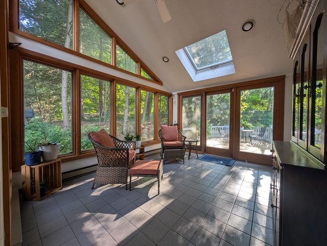 37 Brookside Dr, Wilbraham, MA 01095