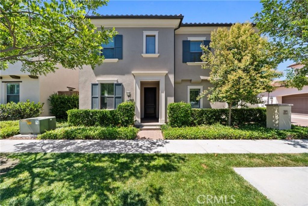 82 Meander Street, Irvine, CA 92620