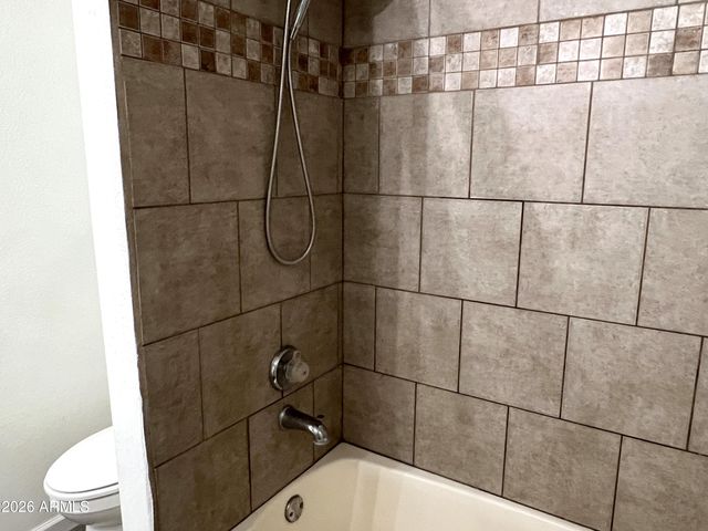 1601 W Sunnyside Drive 115, Phoenix, AZ 85029