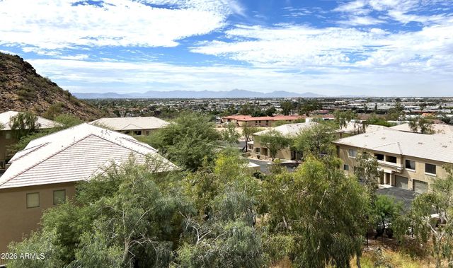 1601 W Sunnyside Drive 115, Phoenix, AZ 85029