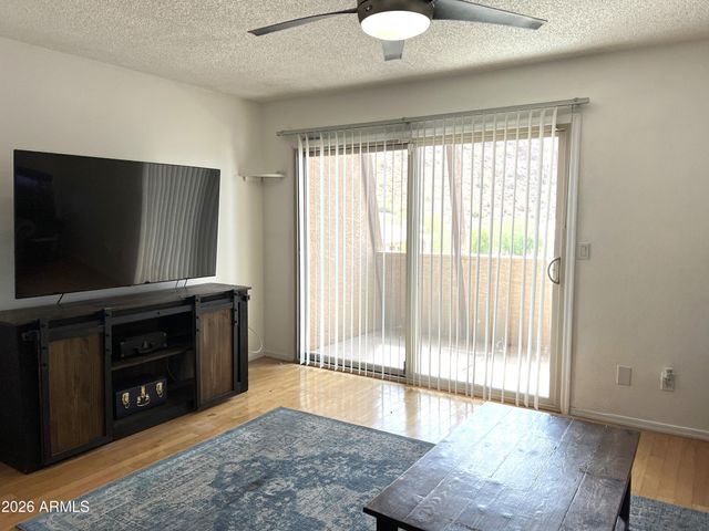 1601 W Sunnyside Drive 115, Phoenix, AZ 85029