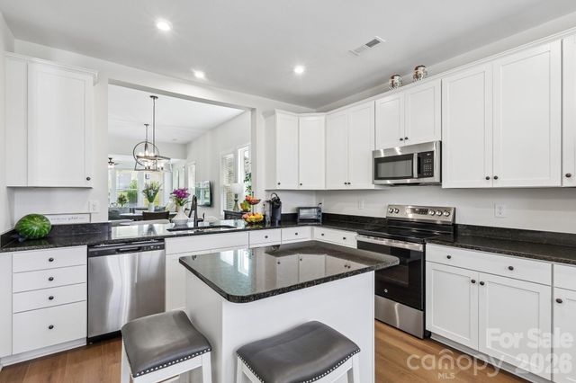 8410 Profit Lane, Charlotte, NC 28215
