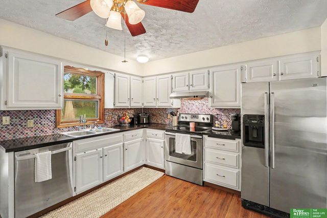 8036 State Street, Ralston, NE 68127