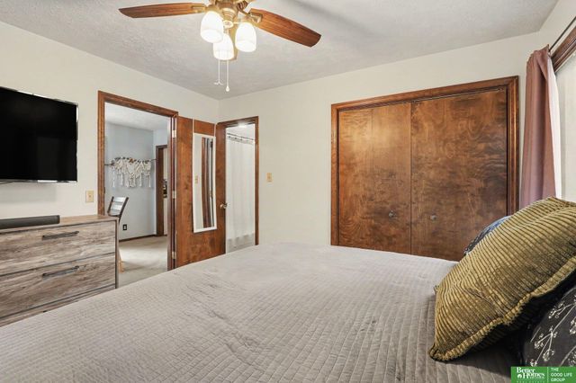 8036 State Street, Ralston, NE 68127