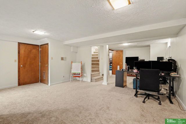 8036 State Street, Ralston, NE 68127