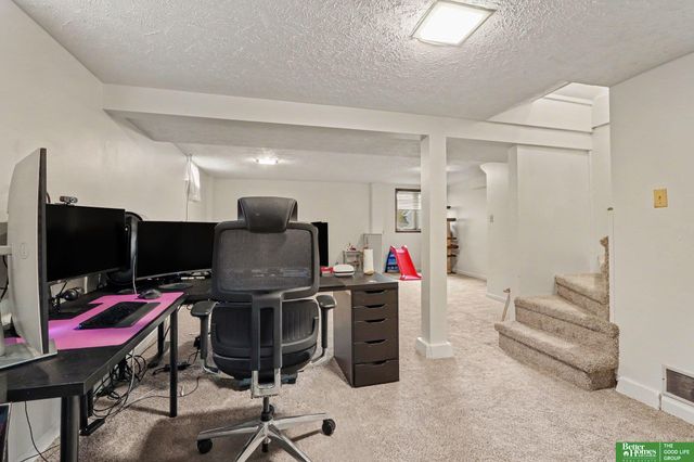 8036 State Street, Ralston, NE 68127