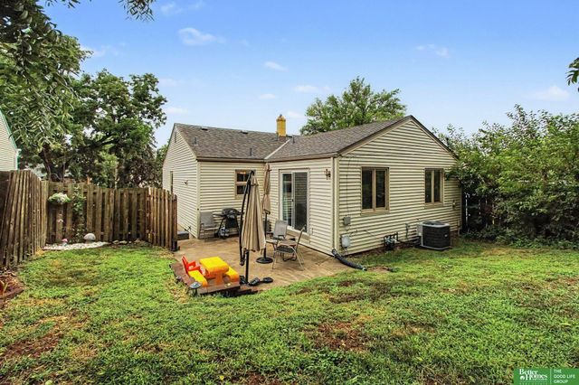 8036 State Street, Ralston, NE 68127