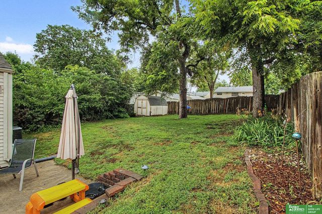 8036 State Street, Ralston, NE 68127
