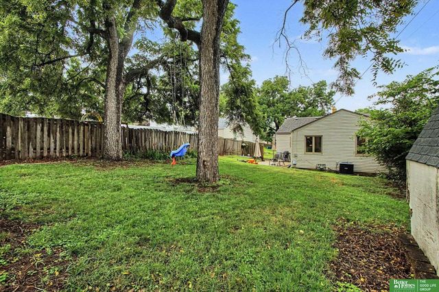 8036 State Street, Ralston, NE 68127