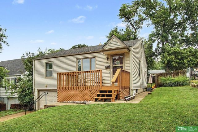 8036 State Street, Ralston, NE 68127