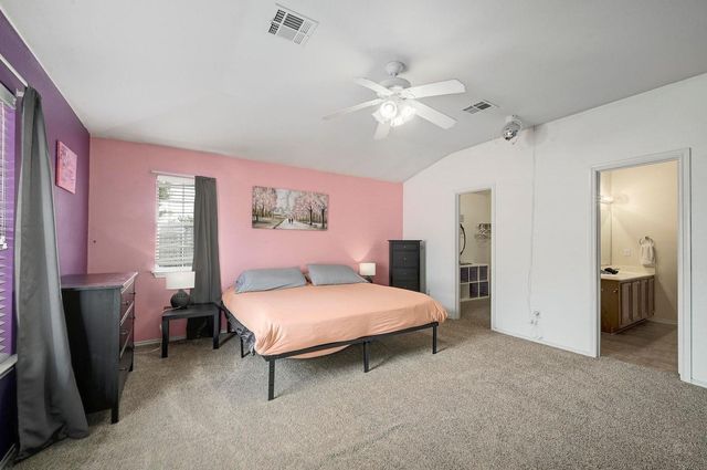 118 Floating Leaf DR, Hutto, TX 78634