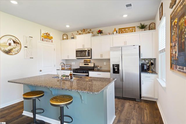 212 Emerald Creek Avenue, Greer, SC 29651