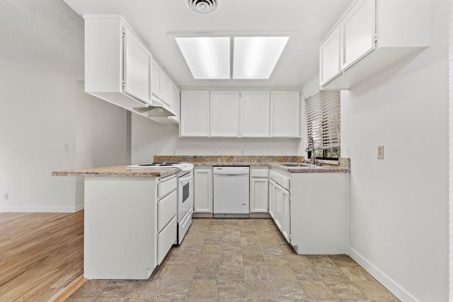 800 Andrew Dr, Yuba City, CA 95991