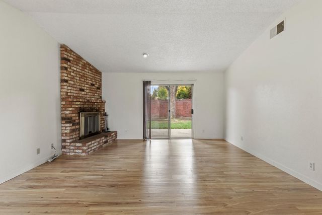 800 Andrew Dr, Yuba City, CA 95991