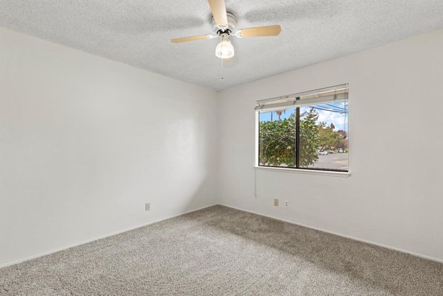 800 Andrew Dr, Yuba City, CA 95991