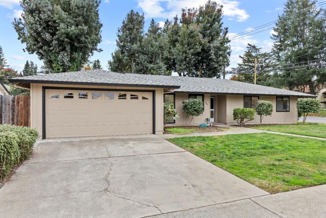 800 Andrew Dr, Yuba City, CA 95991