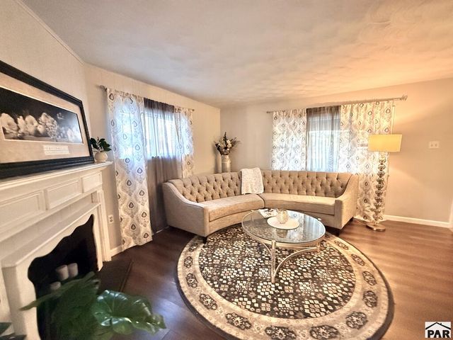 2227 E Evans Ave, Pueblo, CO 81004