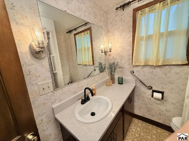 2227 E Evans Ave, Pueblo, CO 81004