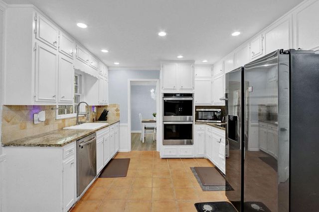 466 Hickory Hills Drive, Stone Mountain, GA 30083