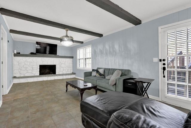 466 Hickory Hills Drive, Stone Mountain, GA 30083