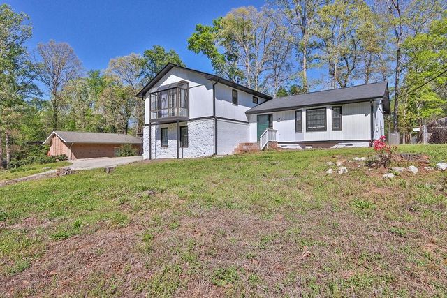 466 Hickory Hills Drive, Stone Mountain, GA 30083