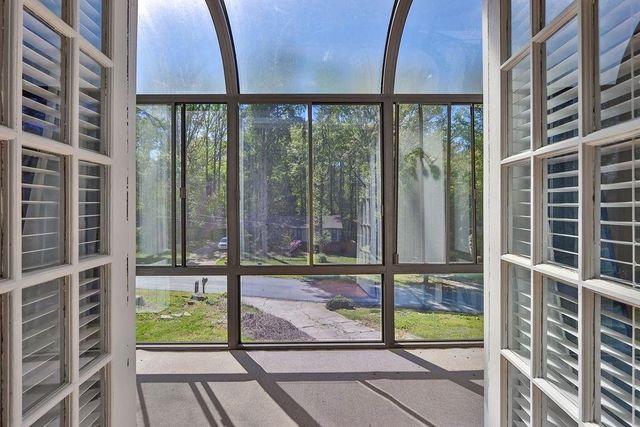 466 Hickory Hills Drive, Stone Mountain, GA 30083