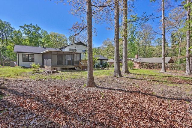 466 Hickory Hills Drive, Stone Mountain, GA 30083