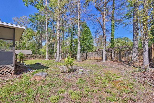 466 Hickory Hills Drive, Stone Mountain, GA 30083
