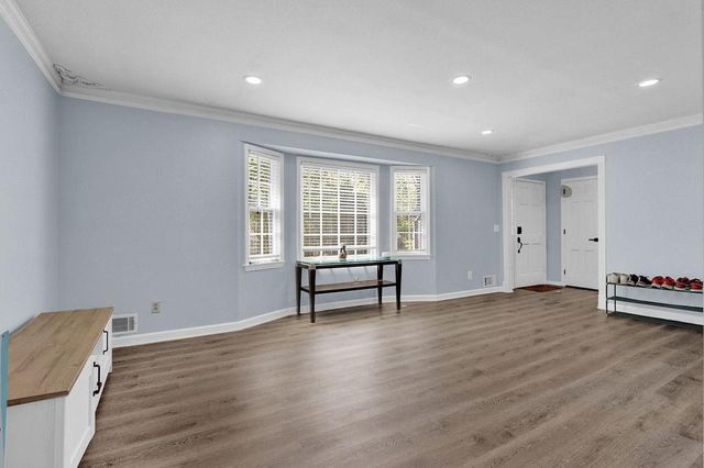 466 Hickory Hills Drive, Stone Mountain, GA 30083