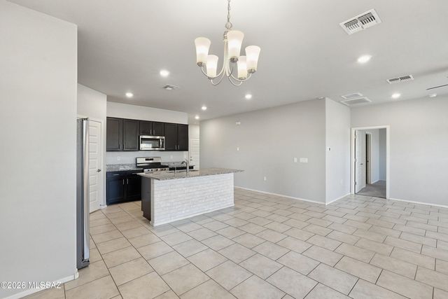 7440 W Calle Bocina, Tucson, AZ 85757