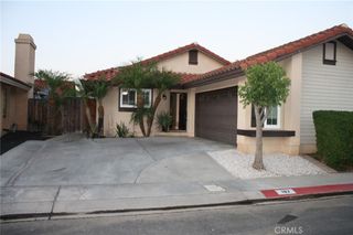 187 Mistletoe Drive, Corona, CA 92879