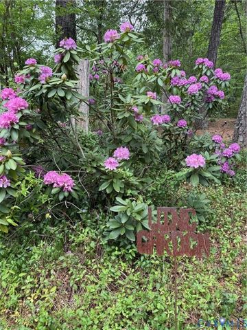12669 Fawn Ln, Goochland, VA 23233